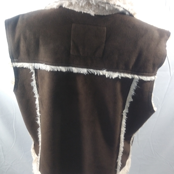 Faded. Vest - Picture 4 of 4